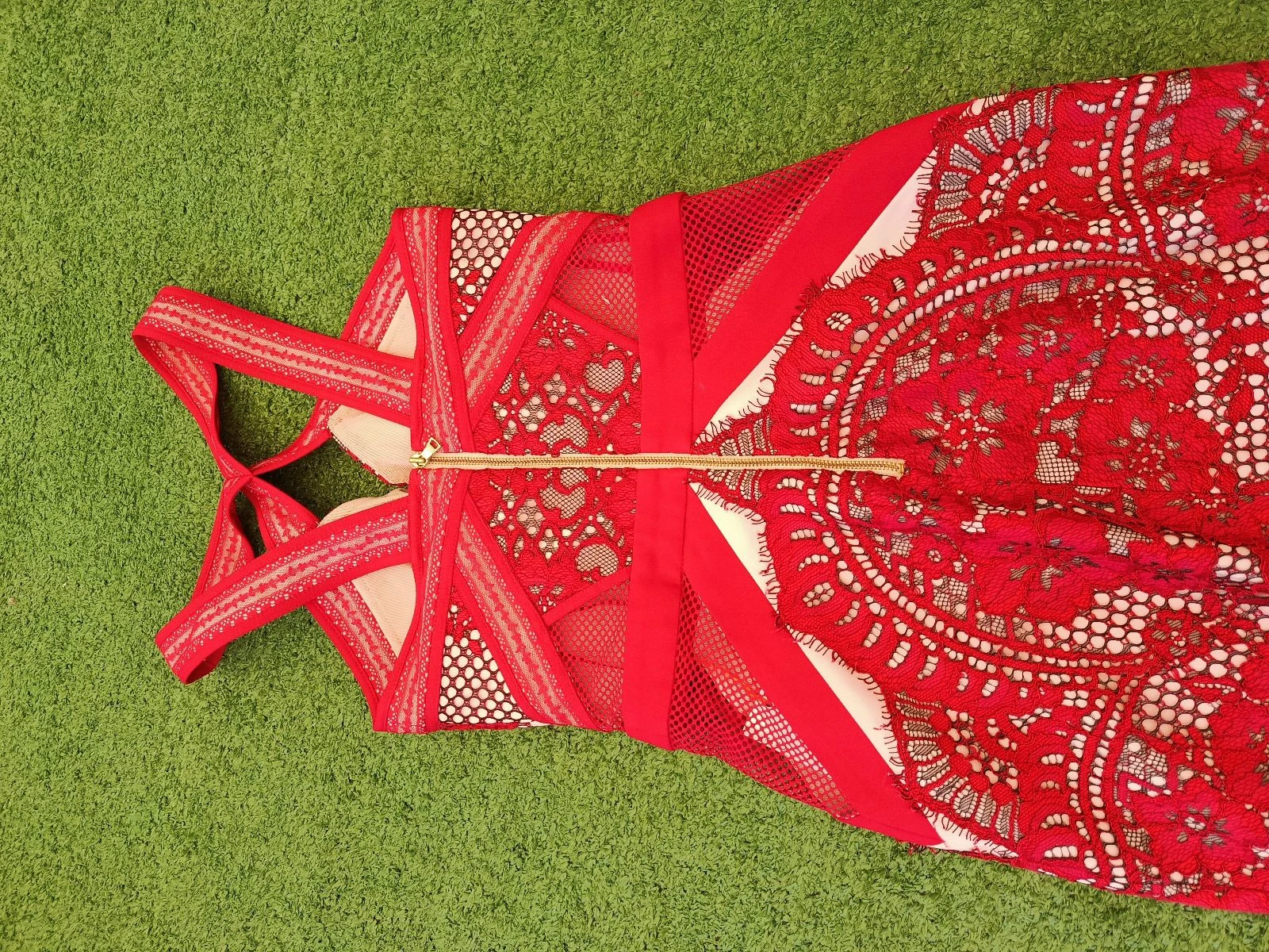 Vestido chic sexy rojo con encaje Three Floor by Liza Korn Talla XS nuevo – photo 14